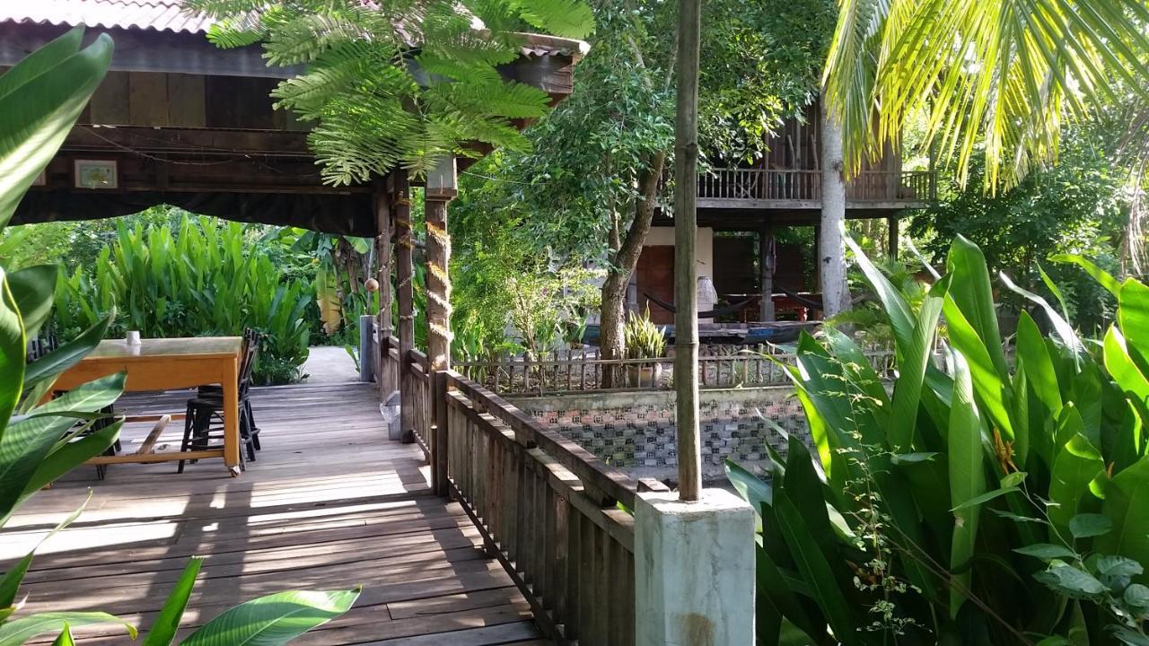 O'Hamok Family Homestay พระตะบอง ภายนอก รูปภาพ