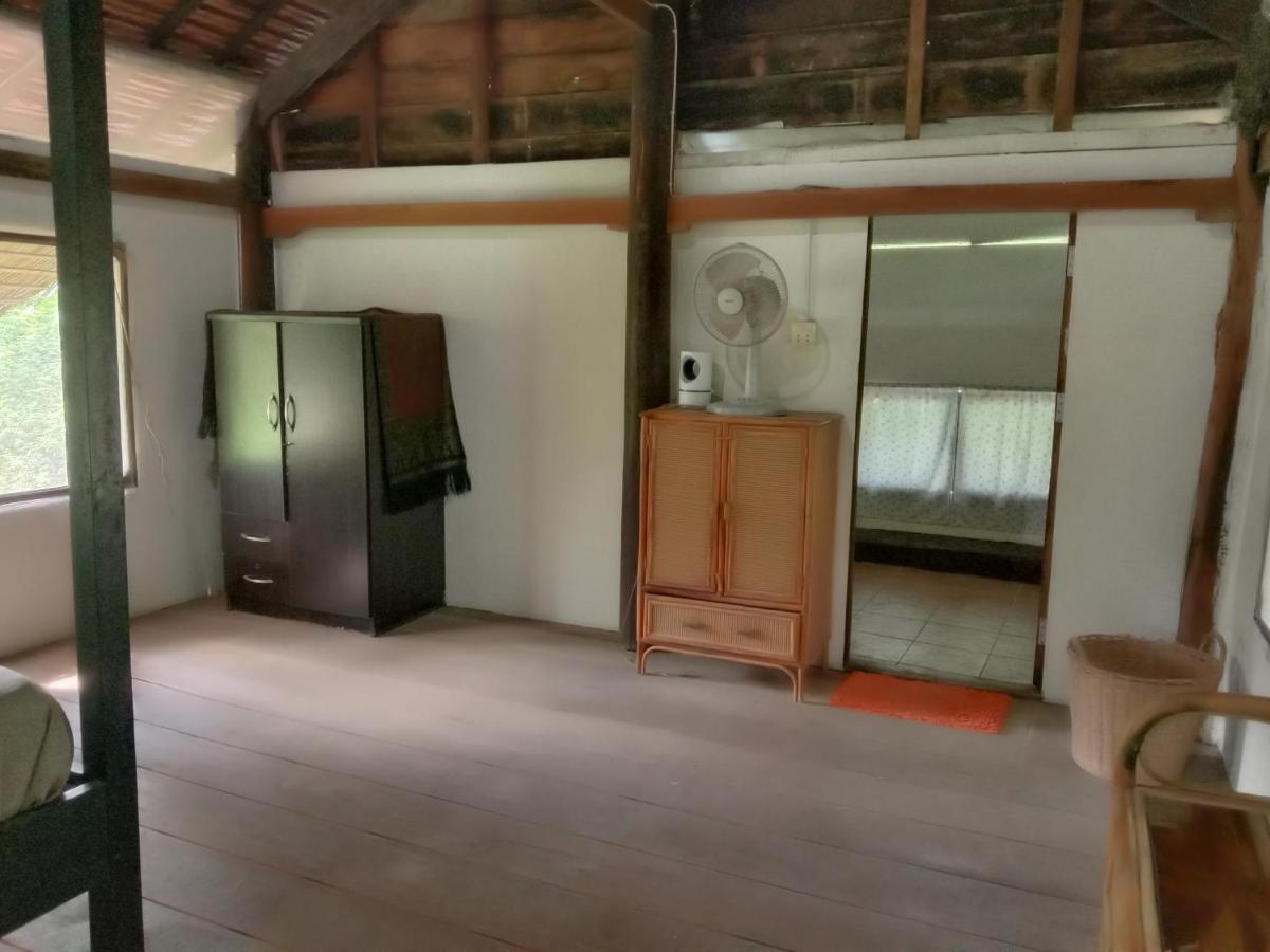 O'Hamok Family Homestay พระตะบอง ภายนอก รูปภาพ