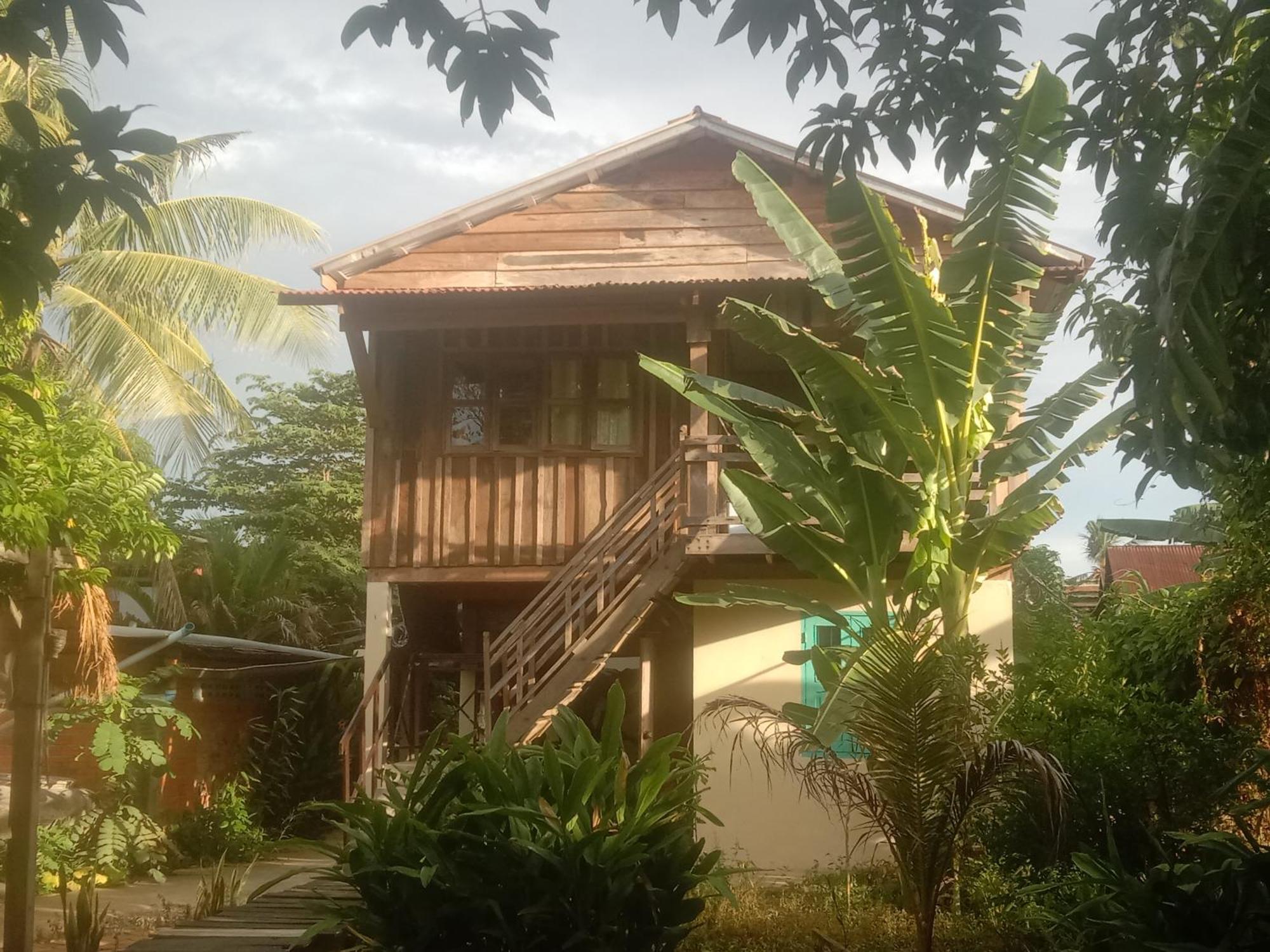 O'Hamok Family Homestay พระตะบอง ภายนอก รูปภาพ
